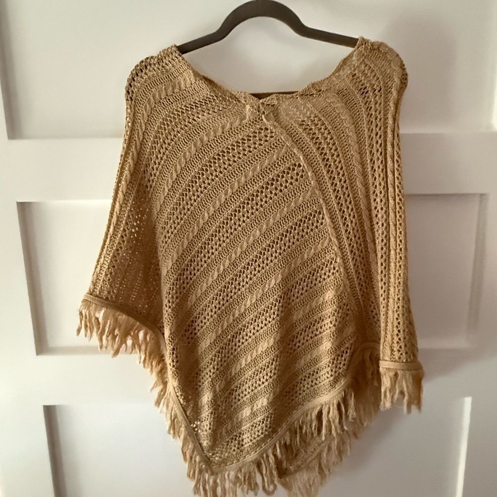 Sonoma poncho Shawl Sweater triangular with fringe